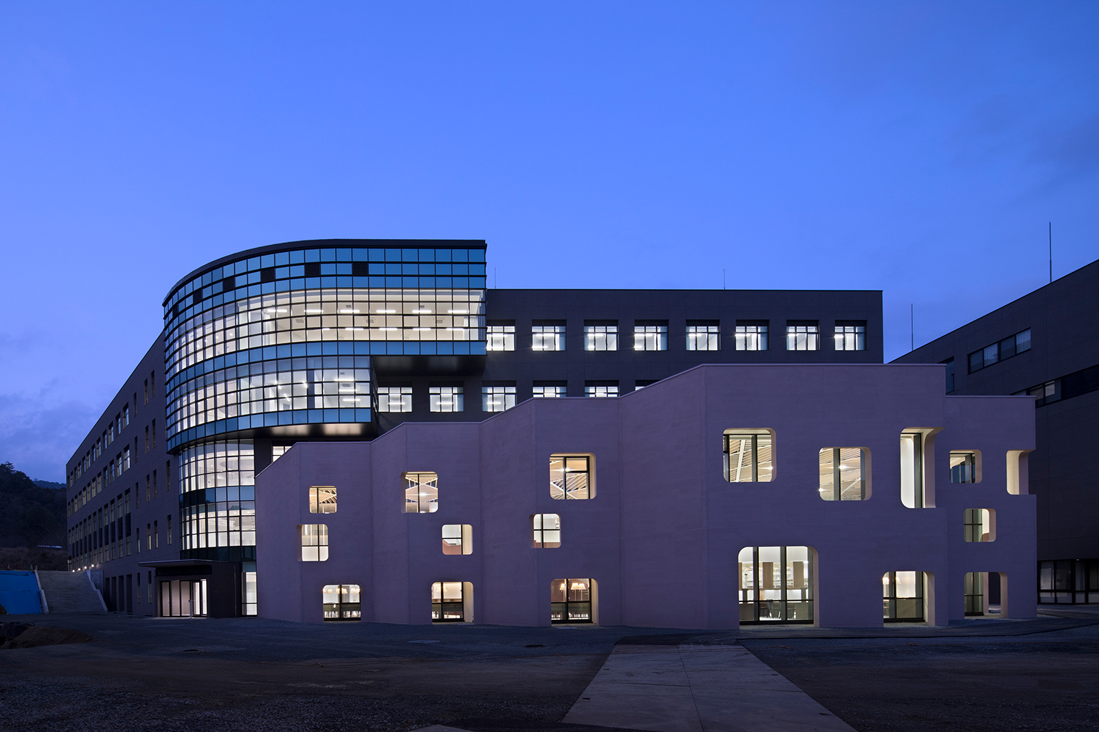 山口県立大学