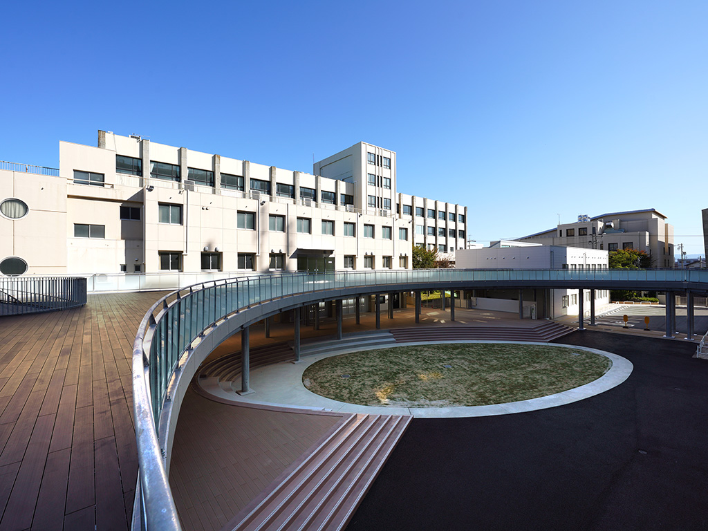 名古屋芸術大学