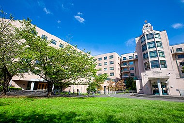 聖路加国際大学