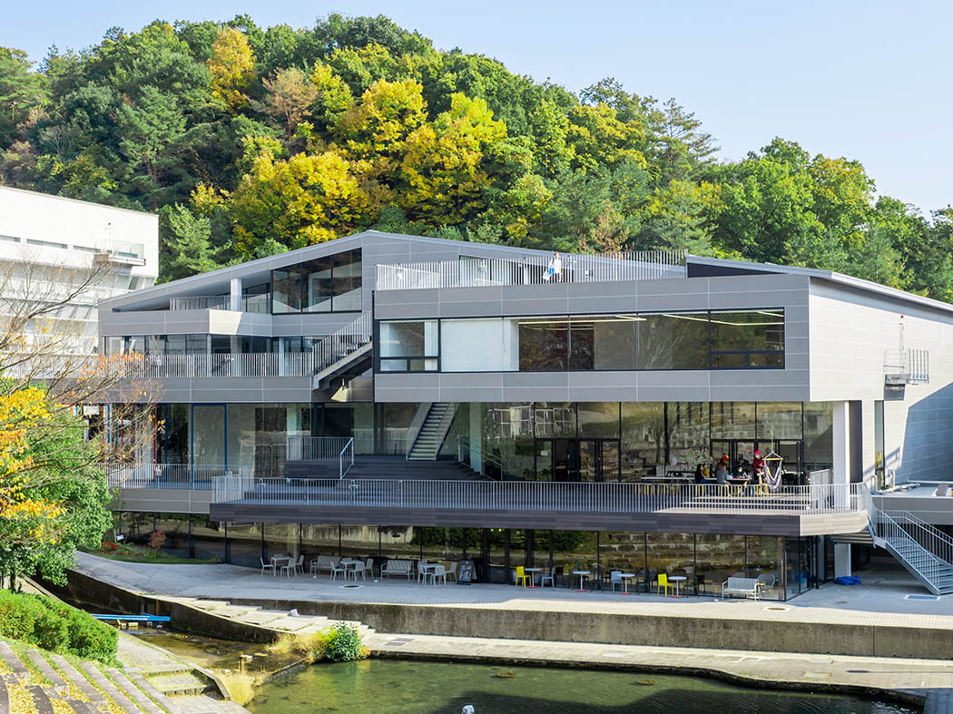 京都精華大学