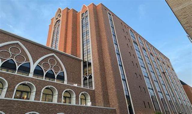 近畿大学