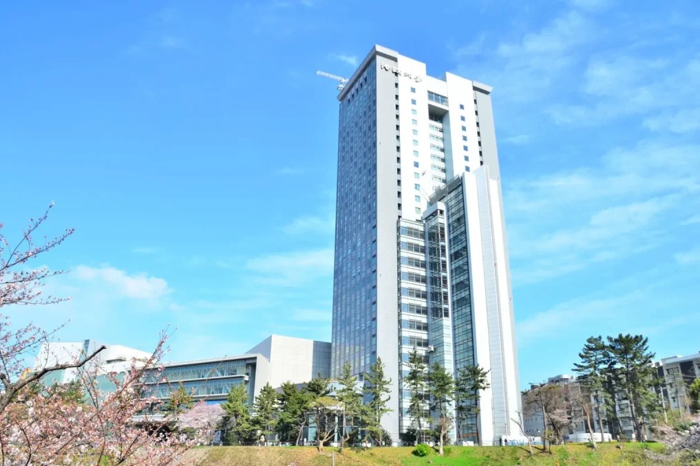 法政大学