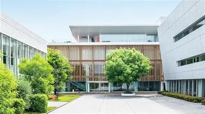 東京成徳大学
