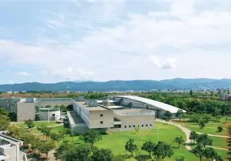 ○長岡造形大学